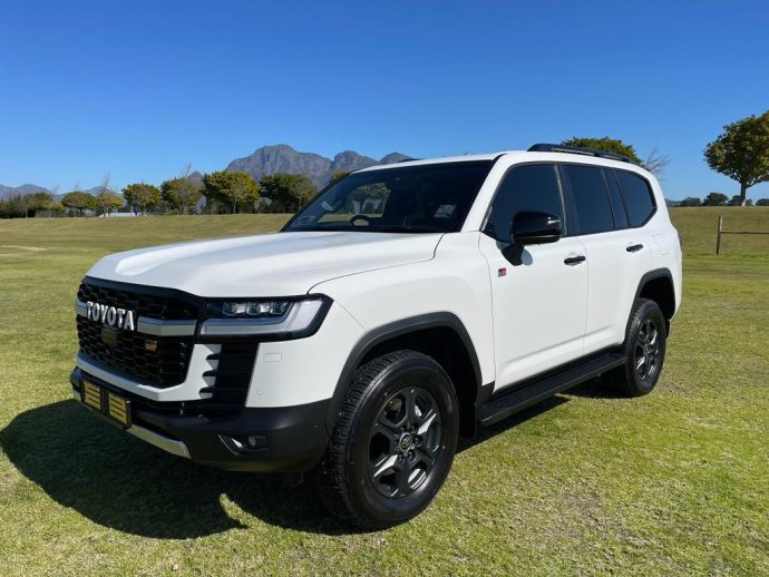 2026 Toyota Land Cruiser 300 series