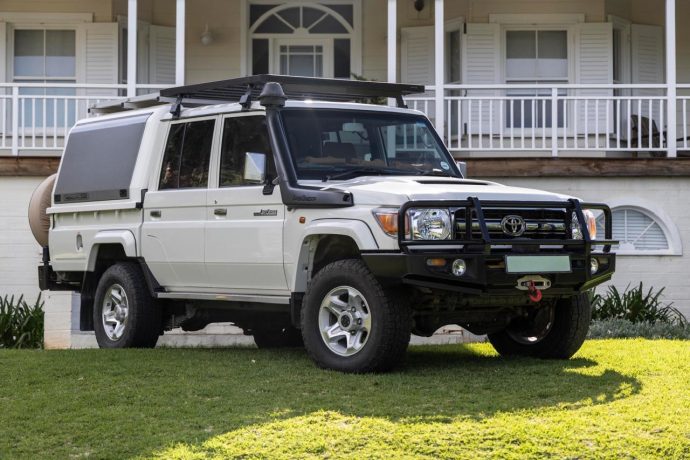 2015 Toyota Land Cruiser 79 DC V8 LX